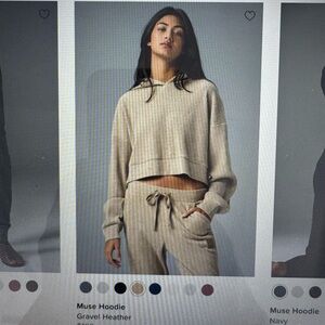 Muse Gravel Heather Hoodie Alo